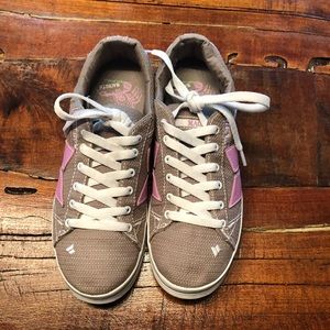 Macbeth Vegan Tan/Pink Sneaker Size:9